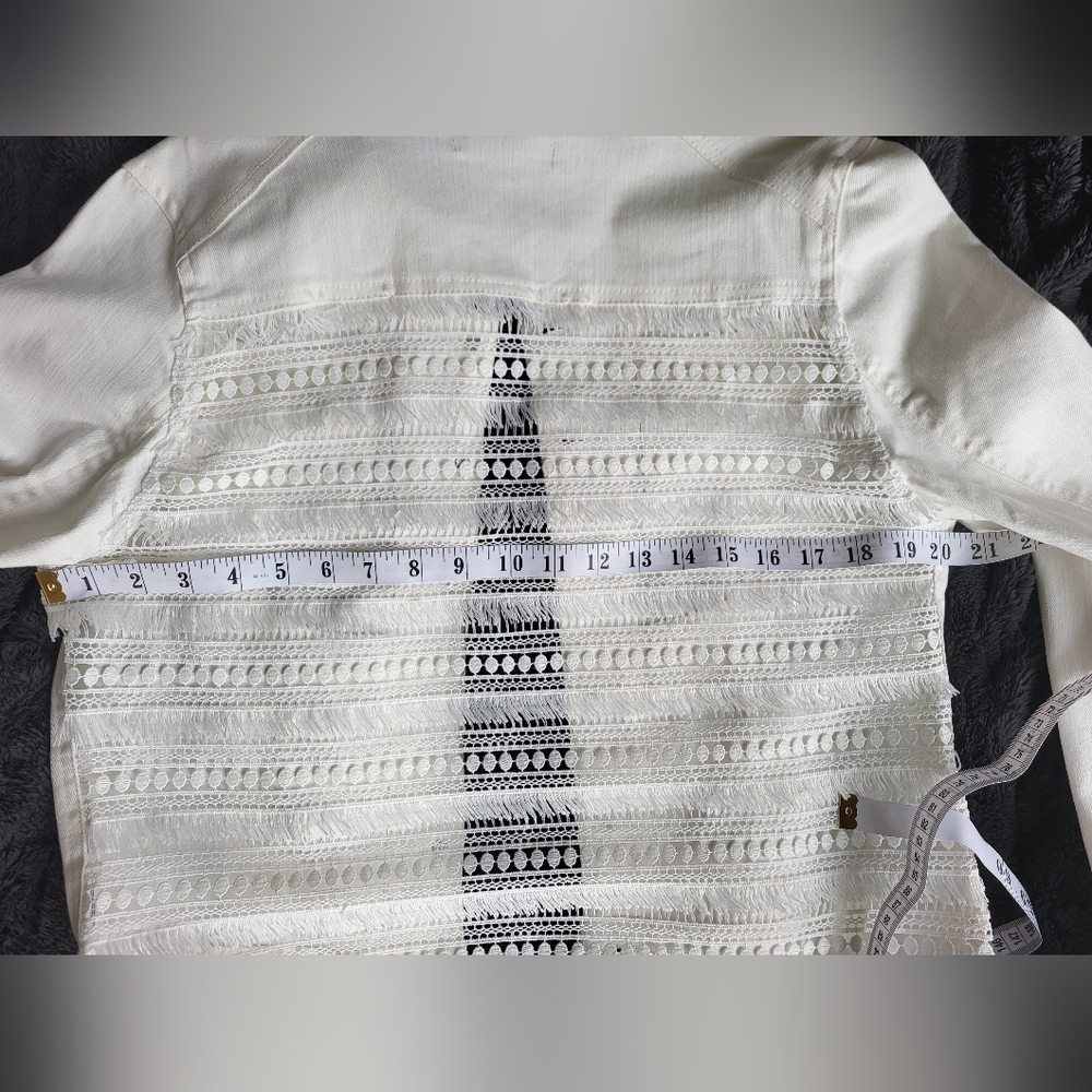 Women’s white denim jacket with patterned cut out back and frayed collar… - Picture 12 of 12